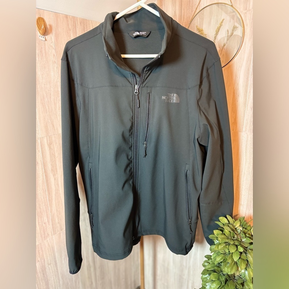 The North Face Men's Charcoal Performance Jacket